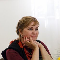 Інна Залізнюк на відкритті виставки « Ірина Свйонтек. Життя присвячене мистецтву », 18 травня 2017 року