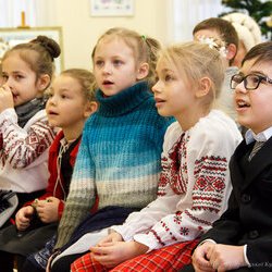 Фото з презентації дитячих новорічних книжок. Видавництво «Братське»