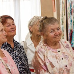 Екскурсія виставкою «Україна зоряної мови, Україна Божого Буття», 12 вересня 2017 р.