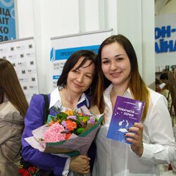 Автограф-сесія Аліни Акуленко, Книжковий Арсенал, 19 травня 2017 р.