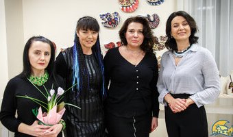 Відкриття VIІ Всеукраїнської виставки «Бісер: Вчора. Сьогодні. Завтра», 1 березня 2019 р. Відкриття VIІ Всеукраїнської виставки «Бісер: Вчора. Сьогодні. Завтра», 1 березня 2019 р.
