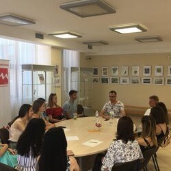 Фото з майстер-класу «Ведучий від А до Я»